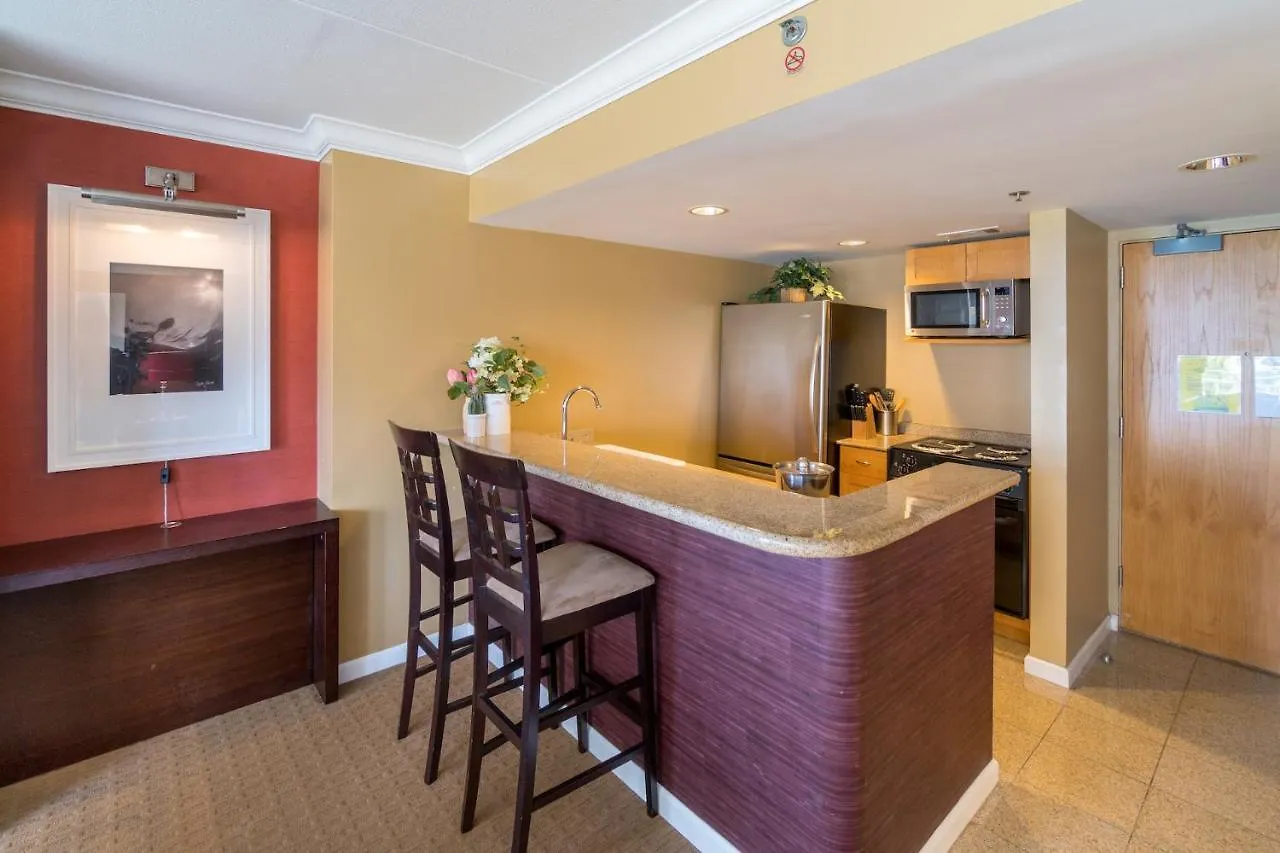 @ Marbella Lane Executive Suite, Steps To Beach Honolulu Aparthotel